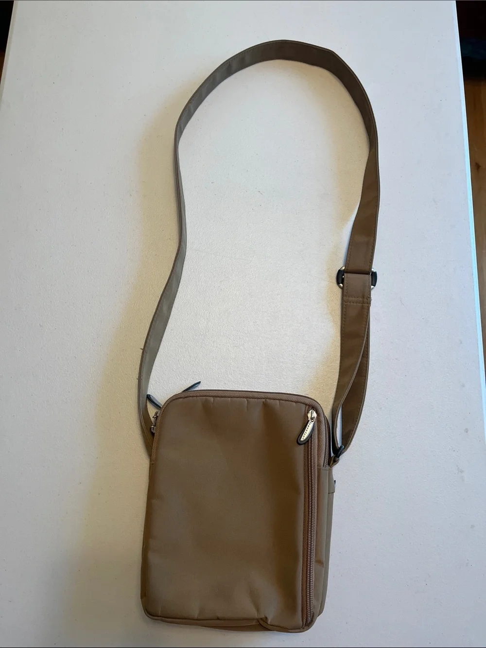 Travelon Compact Crossbody Bag in Tan